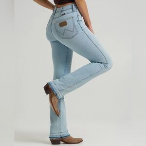 Wrangler x Lainey Wilson Raw Hem Boot Huggers